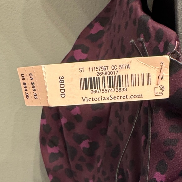 Victoria's Secret Purple Leopard Sports Bra 38DDD NWT - Picture 6 of 6